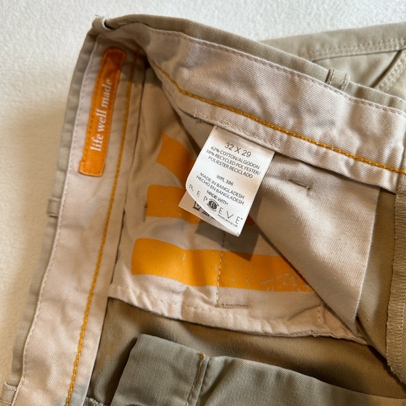 Haggar Life khakis size 32 x 28.5 slim - Picture 4 of 13